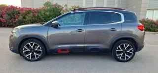 Citroen C5 Aircross 2019.Tope de extras.