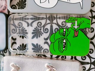 11 Carcasas iPhone 12