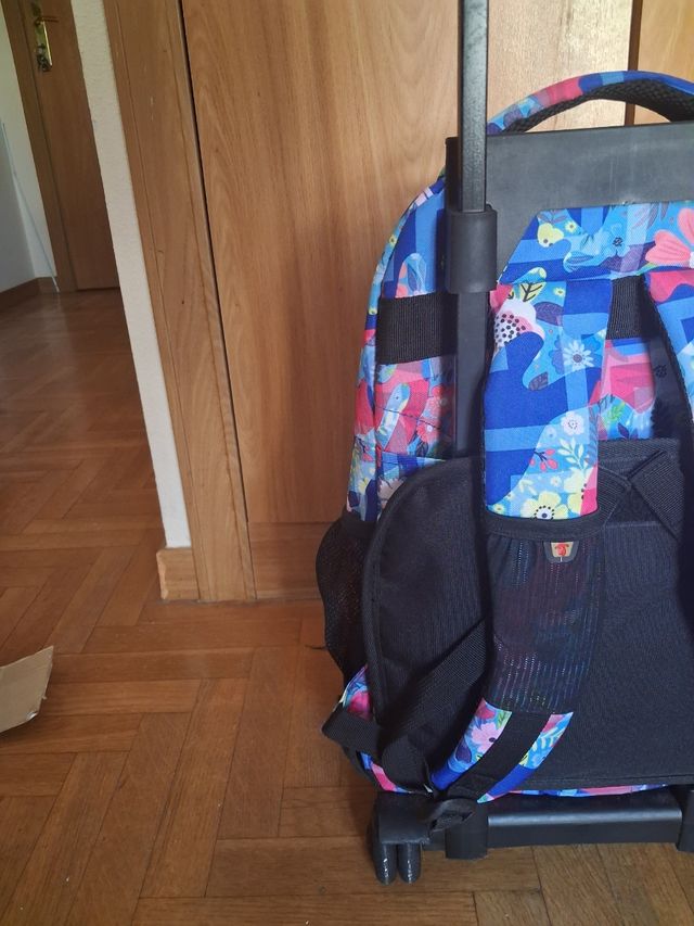 Mochila escolar TOTTO con ruedas