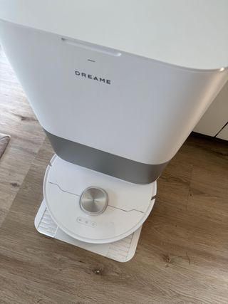 Robot aspira + friega