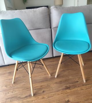 2 sillas color turquesa