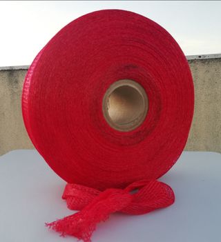 Rollo malla frutera roja
