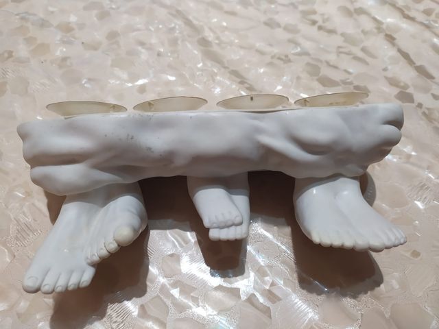 Colgador con ventosas para aseo.