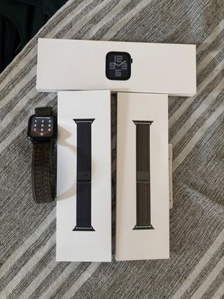 Apple Watch SE 44mm + 2 correas Nike originales
