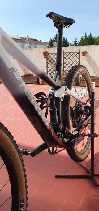 Bicicleta MTB Doble Suspensión BERRIA Mako
