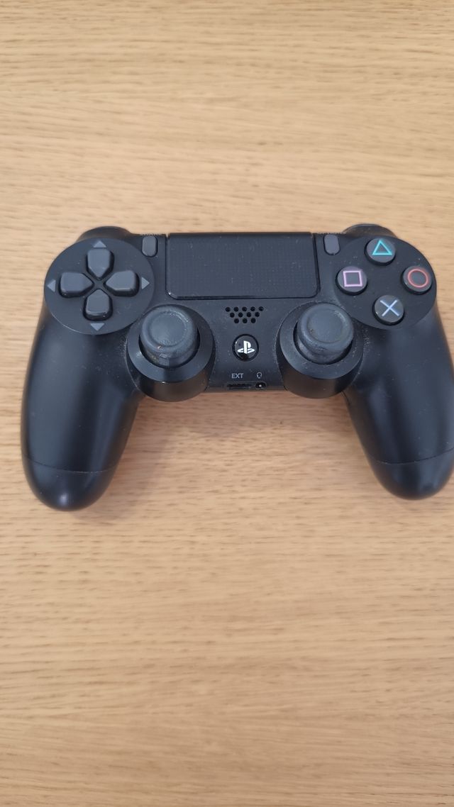 PS4 (PlayStation 4) - FIFA 21 & NBA 2K21