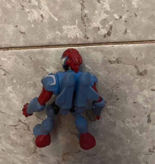 Gormiti Zefyr: Figurina