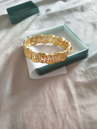 Pulsera dorada brillante, nueva