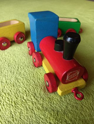 JUGUETE 1980 TREN MADERA COLORES BEBÉ MARCA HEROS