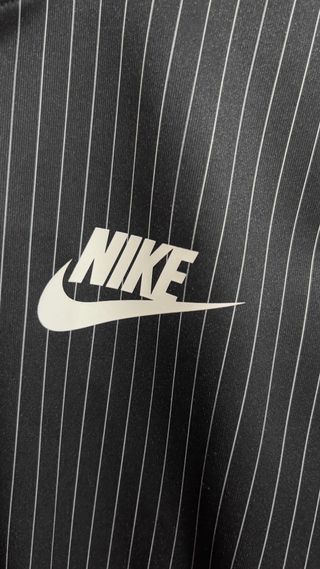 Giacca Nike a righe