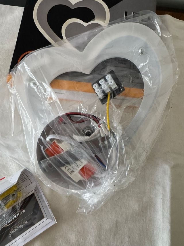 Applique LED a cuore 12W