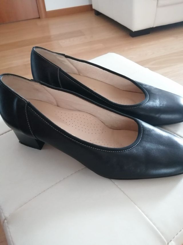 Scarpe Cinzia Valle nere