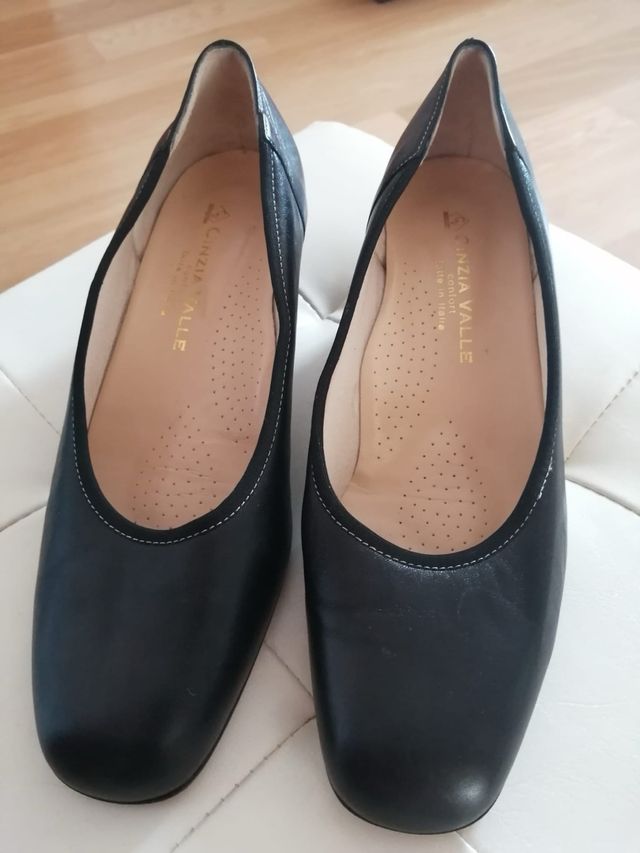 Scarpe Cinzia Valle nere