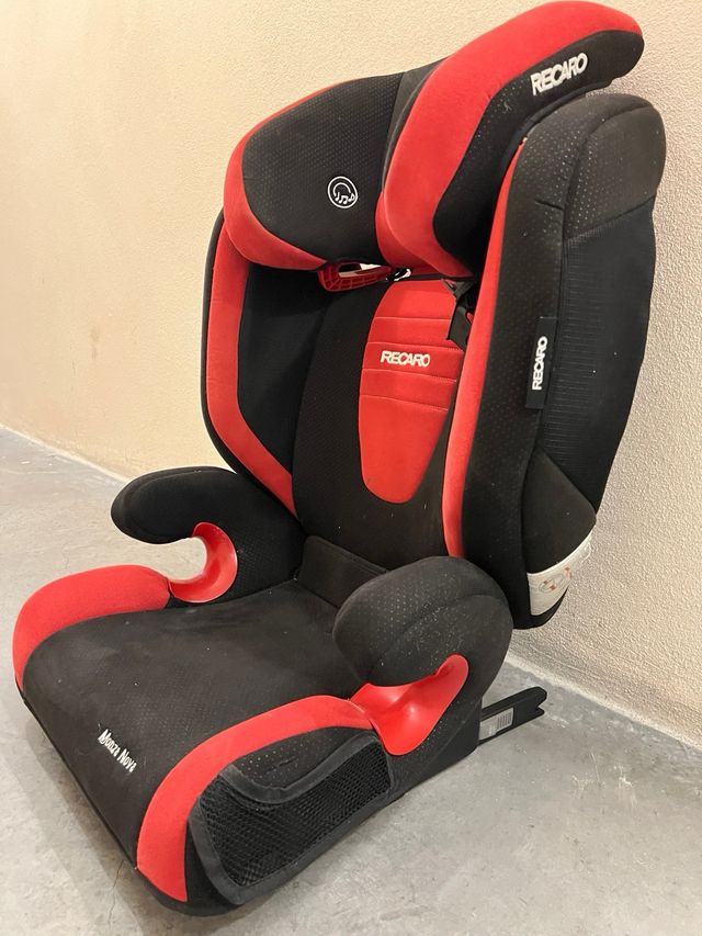 Silla RECARO Monza Nova roja. ISOFIX 