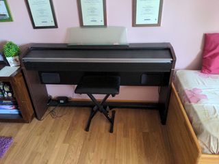 Casio Privia PX-700 - Piano Digital