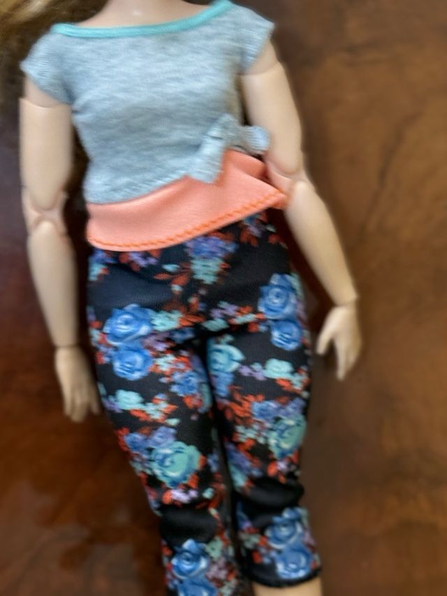Barbie Curvy Made to Move