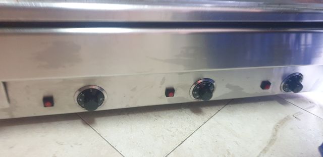 Plancha eléctrica Repagas