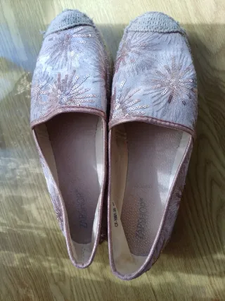 Manoletinas rojas Stradivarius nº 40