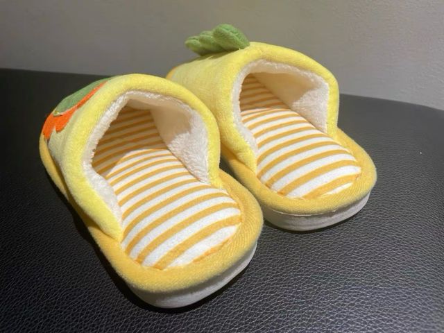 Pantuflas dinosaurio bebé, suaves y calentitos