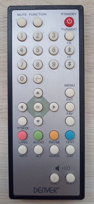 TV COLOR TFT 7" DENVER DFT 711D con DVB-T