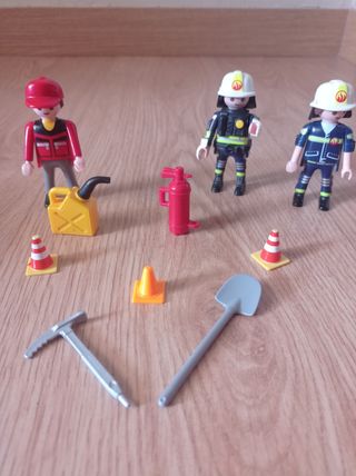 Playmobil Bomberos:Camión y Coche con luz y sonido