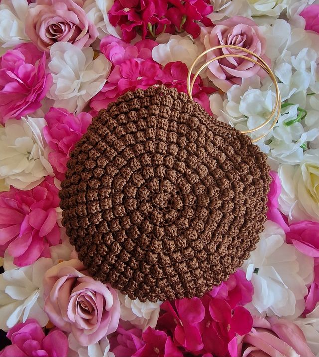 Borsa a uncinetto marrone