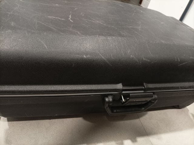 Maleta Samsonite negra