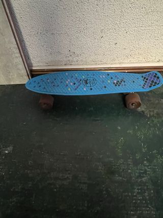 Monopatín infantil azul