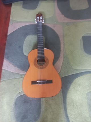 Guitarra clásica Admira Fiesta