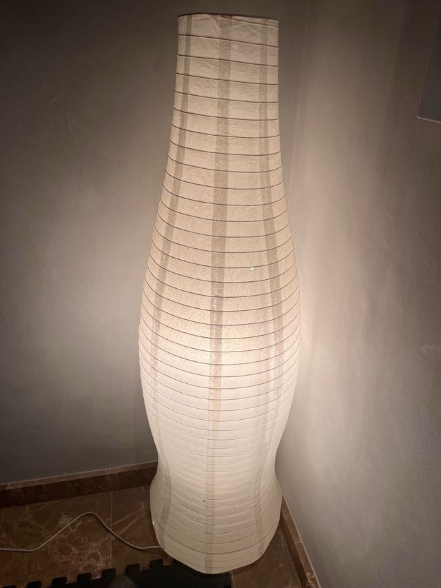 Lámpara pie papel COCA-COLA blanca