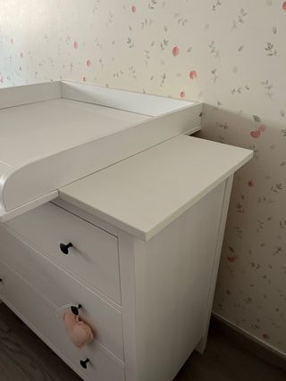 Soporte cambiador bebé Ikea