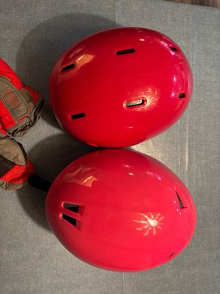 Casco y guantes nieve niño