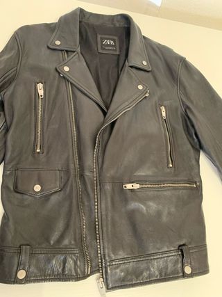 Chaqueta cuero negra Zara