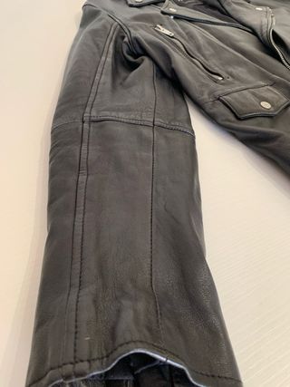 Chaqueta cuero negra Zara
