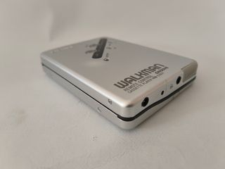 Walkman Sony WM-EX674: Reproductor Cassette