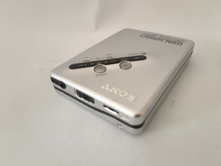 Walkman Sony WM-EX674: Reproductor Cassette