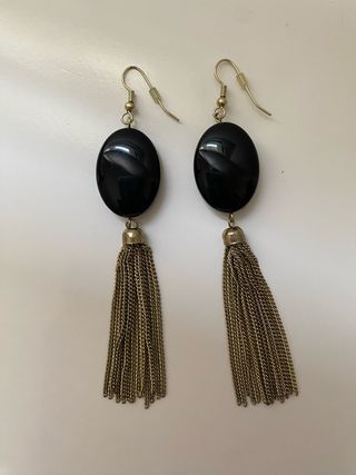 Pendientes largos dorados y negros