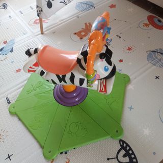 Caballo mecedora Fisher Price musical