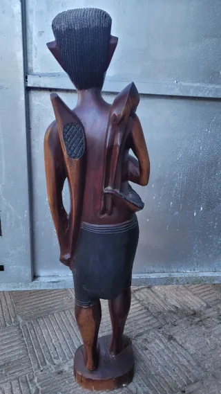Esculturas Masái madera tallada