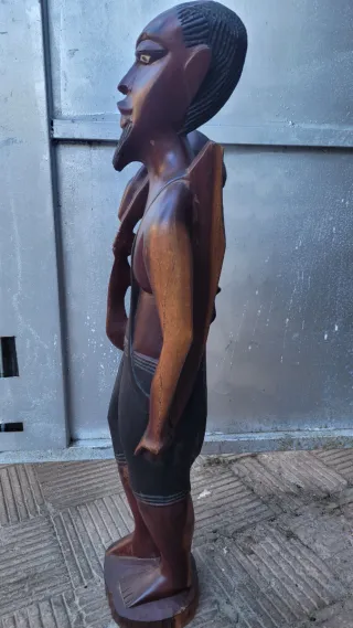 Esculturas Masái madera tallada