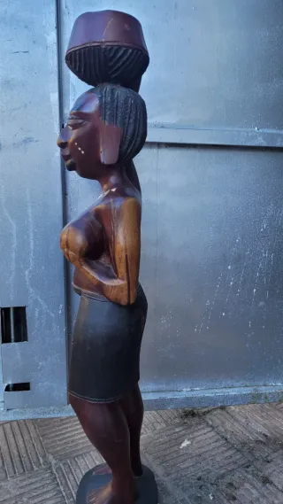 Esculturas Masái madera tallada