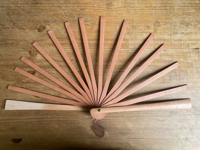 Varilla abanico de madera