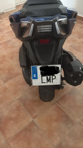 Kymco Xciting 400i - Scooter Azul