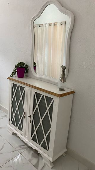 Conjunto recibidor y espejo. precio del conjunto