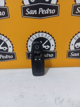 Mando elevalunas Peugeot 208