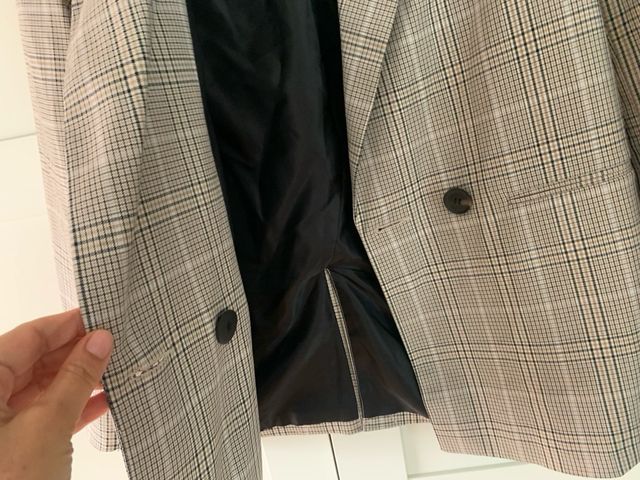 Blazer Zara Basic cuadros beige-marrón