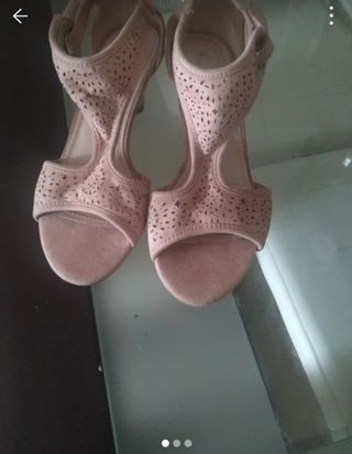 Sandalias rosa verano