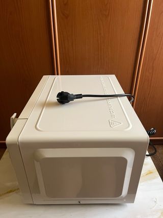 Microondas Taurus Compacto 700W 20L