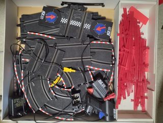 Scalextric Compact F1 - 1:43 2 mandos 3 coches