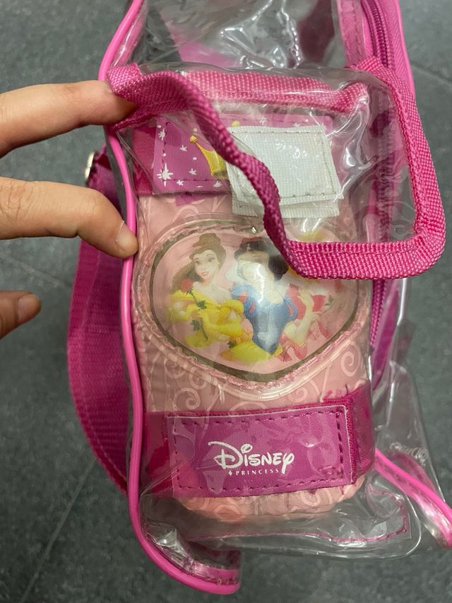 Casco y protecciones bici niña princesas Disney
